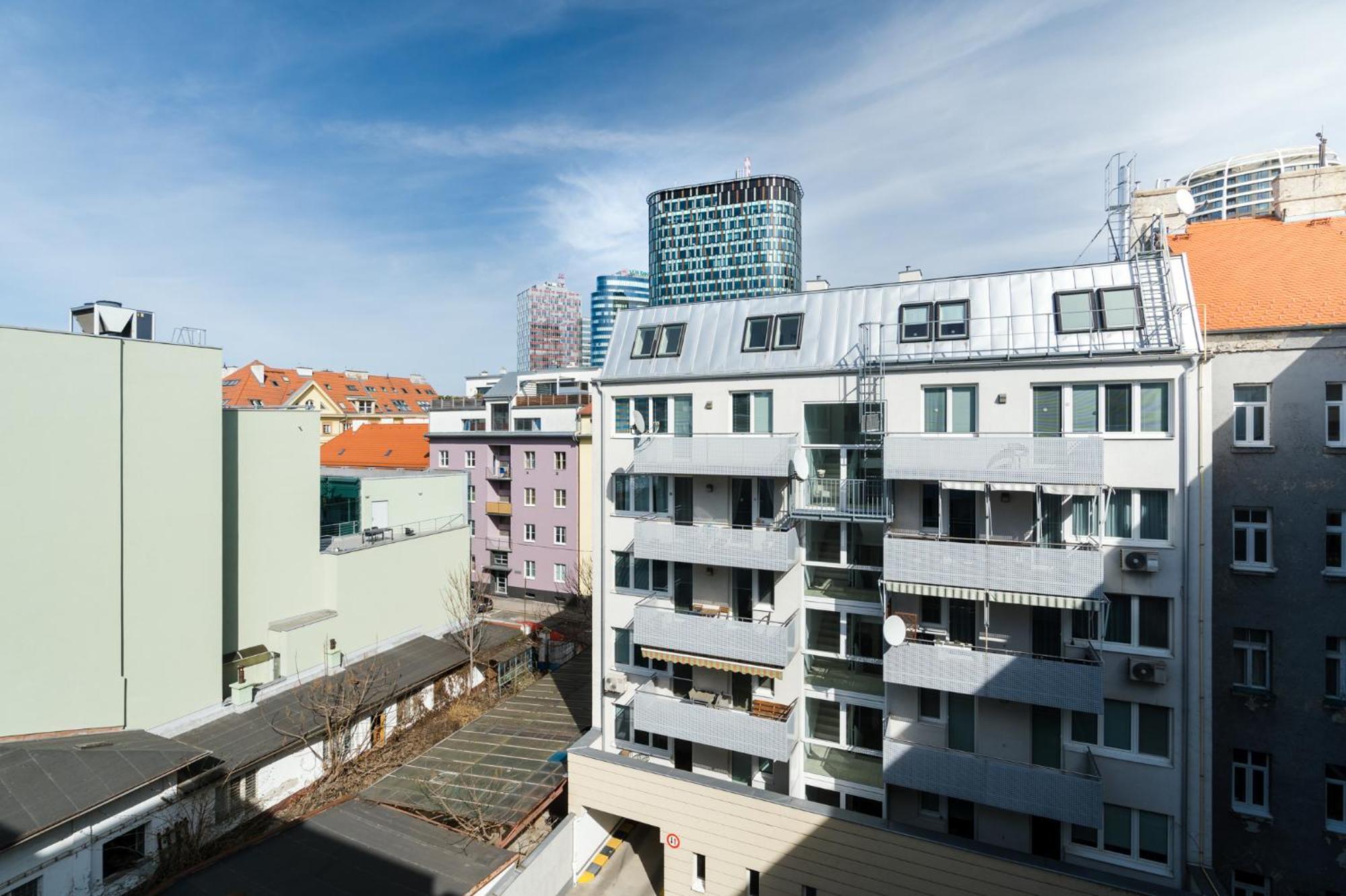 Near Sky Park & Nivy Mall With Free Parking By Ambiente Bratislava