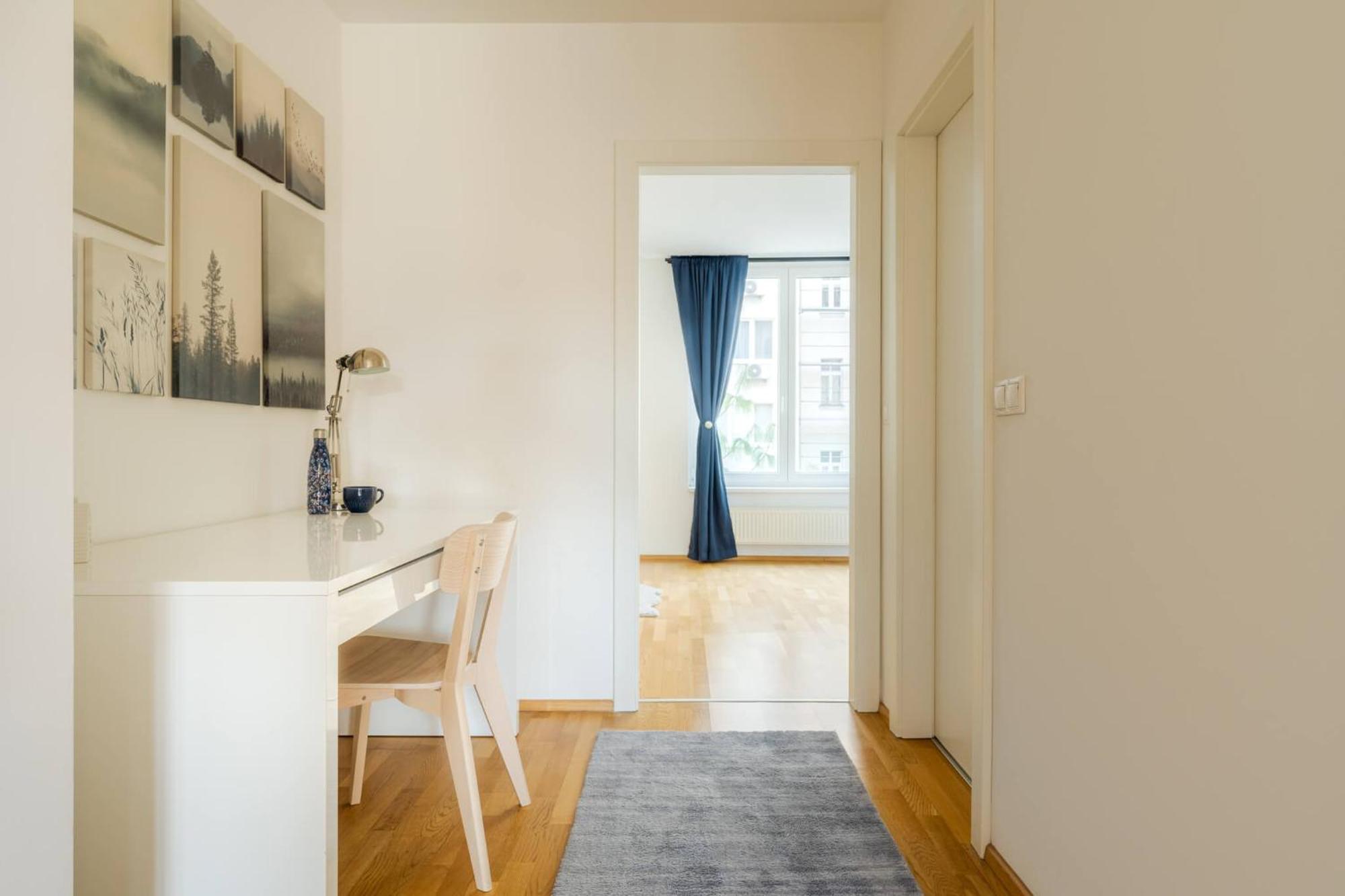 Near Sky Park & Nivy Mall With Free Parking By Ambiente * Bratislava