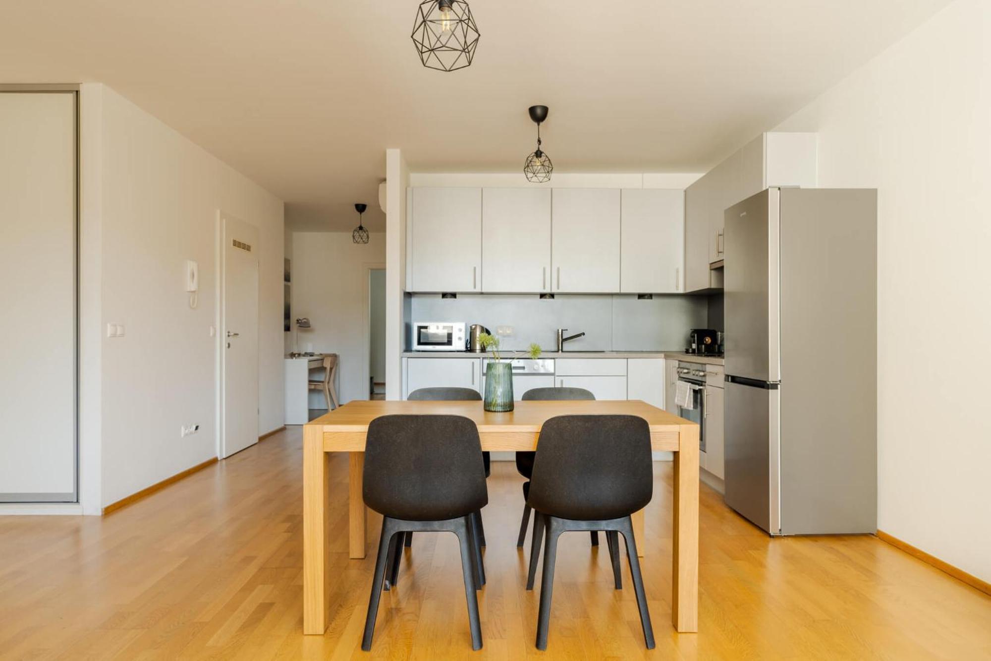 Near Sky Park & Nivy Mall With Free Parking By Ambiente *